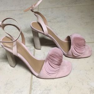 Mercedes castillo shoes